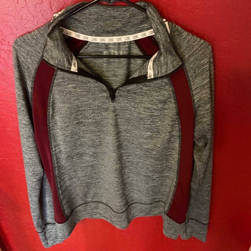 Thin sweater